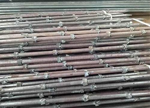 川汇隧道钢花管